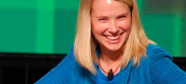 Noul CEO Yahoo, Marissa Mayer (37 de ani) va oferi fiecărui angajat câte un iPhone 5/Galaxy S III/Nokia Lumia 920