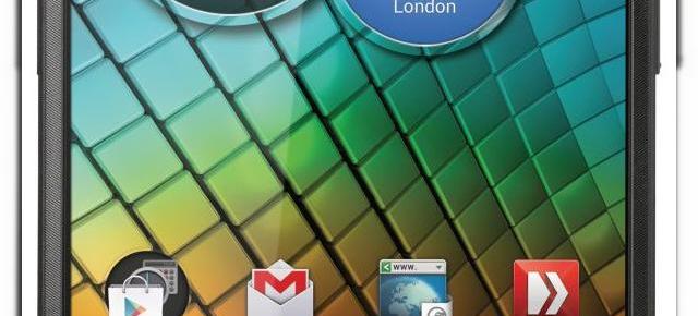Motorola anunța RAZR i, telefon cu procesor Intel Atom de 2 GHz și ecran edge to edge (Video)