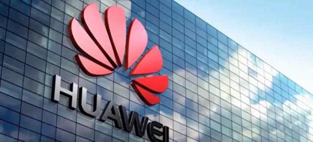 Huawei ar urma să taie producţia de telefoane cu peste 50% în 2021