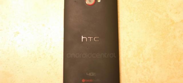 HTC DLX (Delux) apare În primele imagini: phablet HTC cu ecran de 5 inch pentru publicul vestic!