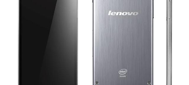 CES 2013: Lenovo anunță telefonul K900 cu ecran de 5.5 inch, procesor Intel Clover Trail+ (Video)