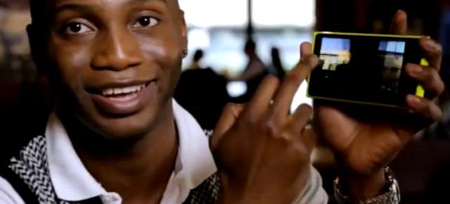 Nokia prezintă campania de promovare Lumia "It's time to Switch"; Ne arată degetul mijlociu din greșeală (Video)