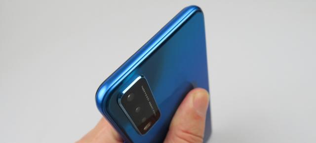 Vivo Y20s: Conectivitate WiFi surprinzătoare, dar şi microUSB jos