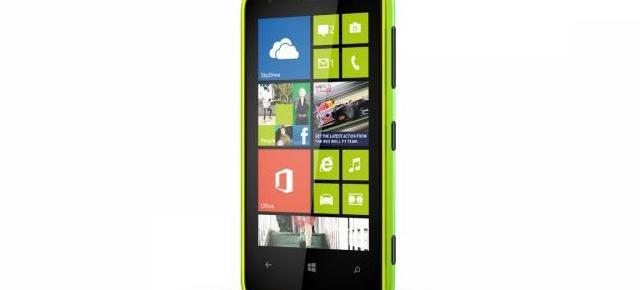 Nokia Lumia 620 vs HTC Windows Phone 8S - lupta se ascute În segmentul mid-range cu Windows Phone 8