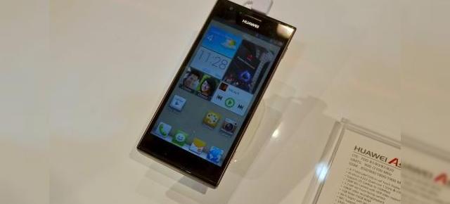 MWC 2013: Huawei Ascend P2 hands on preview În Barcelona (Video)