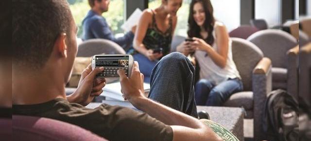 Samsung Galaxy S IV va veni cu un sistem de urmărire a privirii pentru scroll În pagina