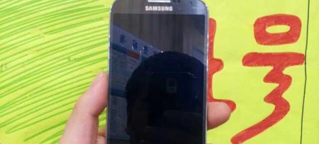 Noi imagini cu Samsung Galaxy S IV vin din China; Iată presupuse fotografii hands on!