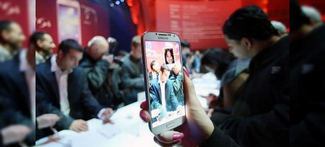 Primele impresii despre Samsung Galaxy S 4 ale marilor site-uri tech: software-ul atrage, ecranul impresionează, designul lasă rece