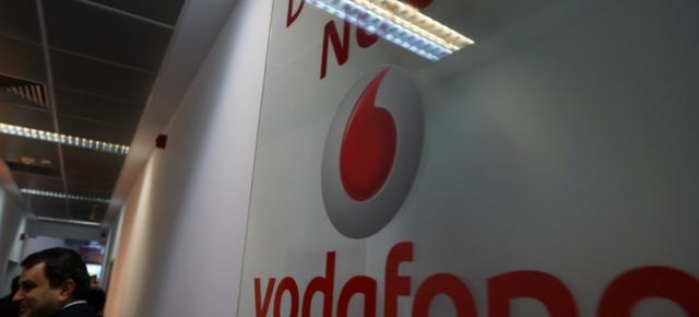 Vodafone taie 500 de joburi din Germania, le mută În România, India