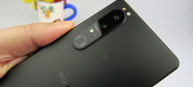 Sony oferă detalii despre disponibilitate telefoanelor Xperia 1 III și Xperia 5 III în România; Iată când încep livrările + oferta de precomandă