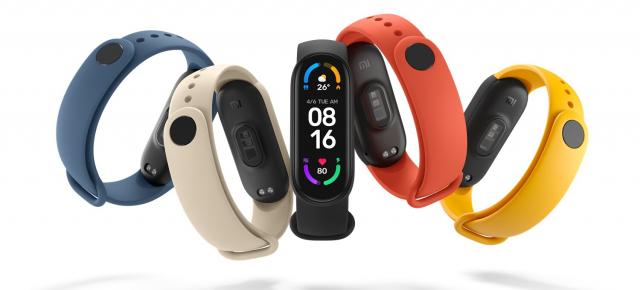 Xiaomi Mi Smart Band 6 primește o nouă actualizare, ce aduce o funcționalitate lanternă la pachet