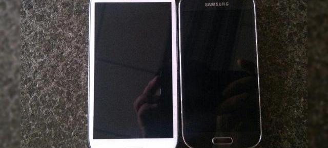 Samsung Galaxy S4 Mini Își face apariția În noi fotografii