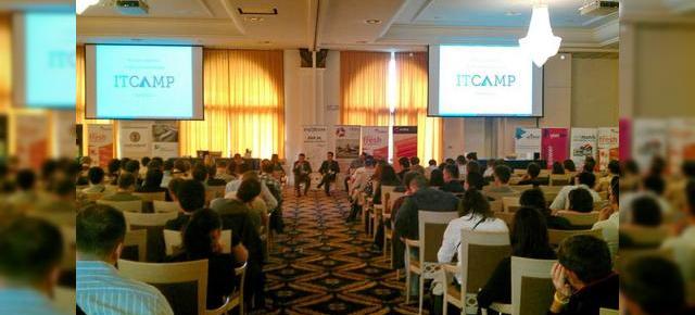 Totul despre IT Camp 2013, conferința premium de IT pentru programatori și entuziaști