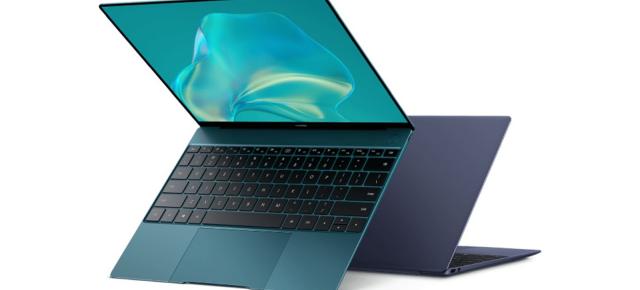 Huawei MateBook X 2021 este un laptop compact şi uşor, cu procesor Intel Core i5-1130G7