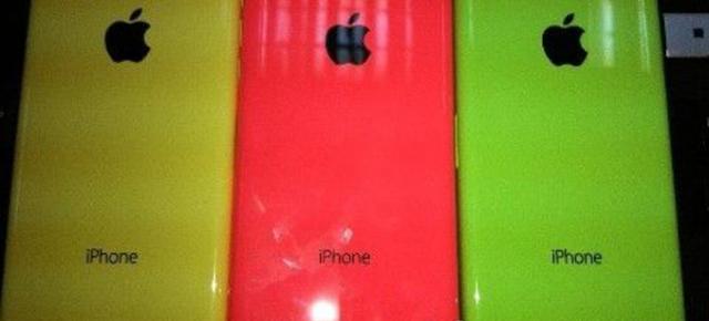 Încă o serie de imagini cu iPhone-uri colorate din plastic duc cu gândul la un model tineresc