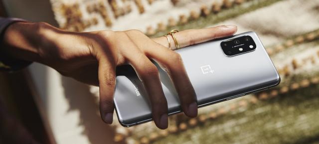 Telefoanele OnePlus primesc reduceri importante de Black Friday la eMAG: OnePlus 9 Pro, OnePlus 8T la ofertă