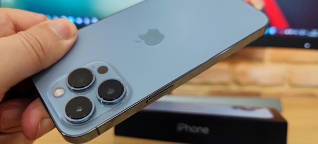 Apple iPhone 13 Pro: Hardware demn de un flagship, dar inovaţie cu porţia