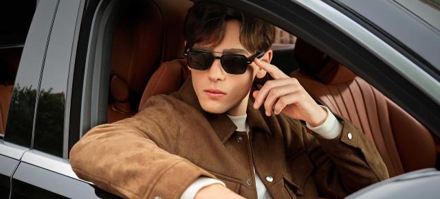 Huawei prezintă ochelarii inteligenţi Smart Glasses, cu HarmonyOS şi ramă frontală detașabilă