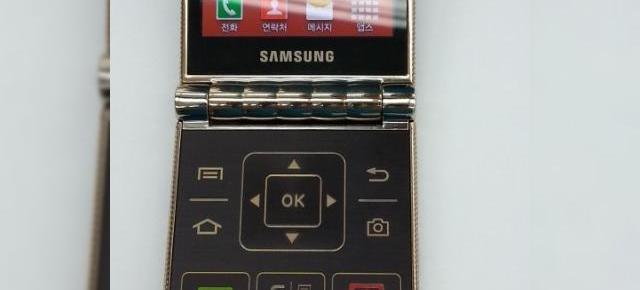Noul telefon cu clapetă de la Samsung, Galaxy Folder apare În imagini semi oficiale