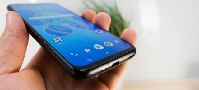 ASUS dă startul actualizării la Android 12 pentru smartphone-urile Zenfone 8 și Zenfone 8 Flip