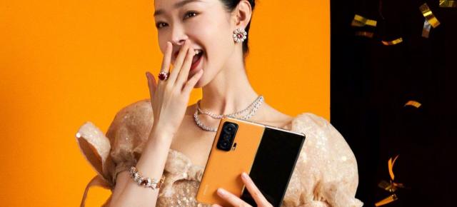 Telefonul pliabil Honor Magic V îşi dezvăluie specificaţiile complete: ecran pliabil de 7.9 inch, cameră triplă de 50 MP