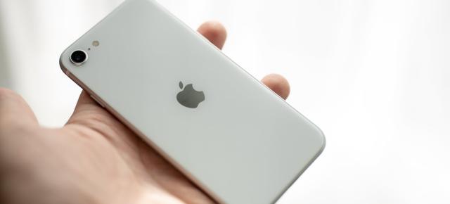 Apple ar lansa un nou iPhone SE în această primăvară; Va primi conectivitate 5G, dar designul rămâne „clasic”