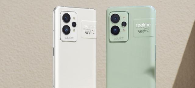 Debutul internațional al smartphone-ului realme GT2 Pro se apropie; Telefonul și-a făcut apariția în Google Play Console