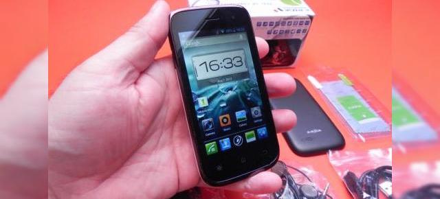 E-Boda Storm V100 unboxing: telefon dual core dual SIM cu preț foarte bun (Video)