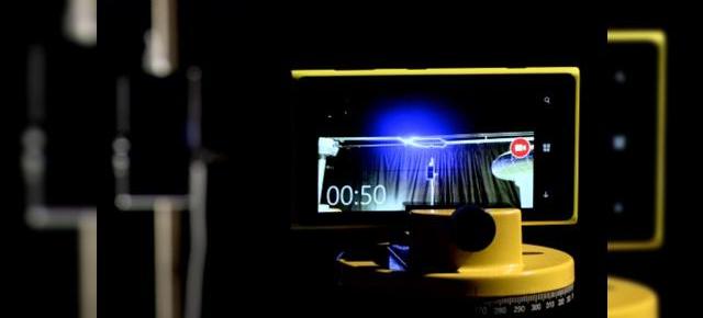 Nokia Lumia 925 alimentat de un fulger creat artificial (Video)