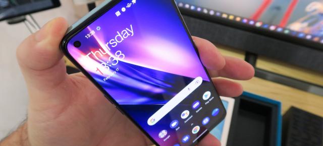 OnePlus Nord CE 2 5G: Conectivitate satisfăcătoare pentru gaming, Netflix