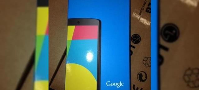 Numeroase cutii ale lui Nexus 5 fotografiate Într-un centru de distribuție LG