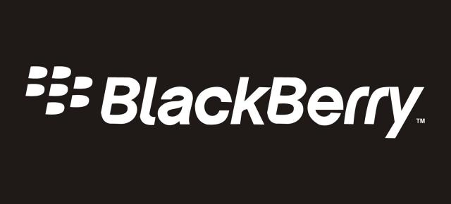 Noul CEO John Chen, afirmă că BlackBerry va produce În continuare telefoane