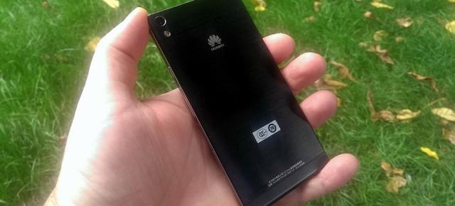 Huawei Ascend P6 va primi actualizarea la Android 4.4 KitKat În ianuarie