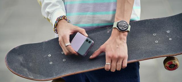 Turul Magazinelor #1095: Cel mai mic preţ la Samsung Galaxy Watch 4, 10% reducere la laptop ASUS cu 16 GB RAM, Moto G60 la 999 lei