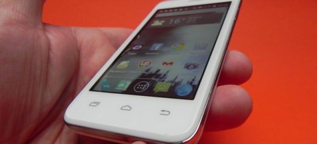 Prestigio Multiphone 5400 Duo review: un telefon midrange quad-core solid (Video)