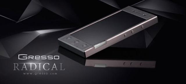 Aur alb și Android 4.1.2 pentru noul telefon Gresso Radical, smartphone de 2000 de dolari