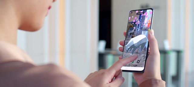 OPPO dezvăluie o nouă experiență AR pe flagship-ul Find X5 Pro și sărbătorește centenarul Terenului Central de la Wimbledon în postura de partener global Wimbledon