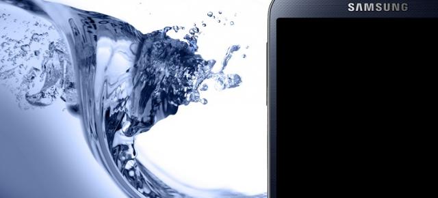 Samsung Galaxy S5 va beneficia de o versiune rezistentă la apă și praf