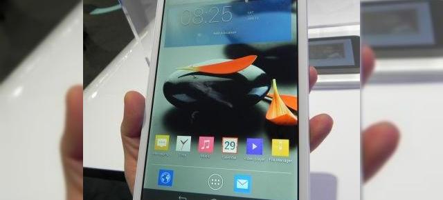 MWC 2014: Alcatel OneTouch Pop 7S hands on preview - o tabletă 4G cu preț accesibil și KitKat la bord (Video)