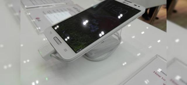 MWC 2014: LG L90 hands on preview - un telefon low end cu KitKat și construcție solidă (Video)