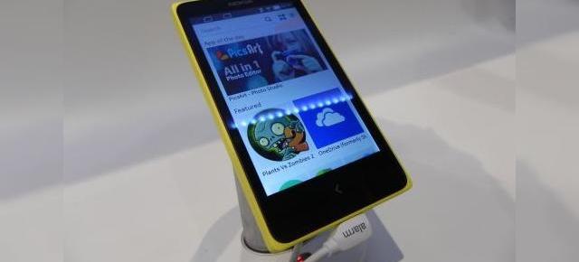 Hands on cu Nokia X, primul Android de la Nokia și Începutul unei serii interesante (Retro MWC 2014 - Video)