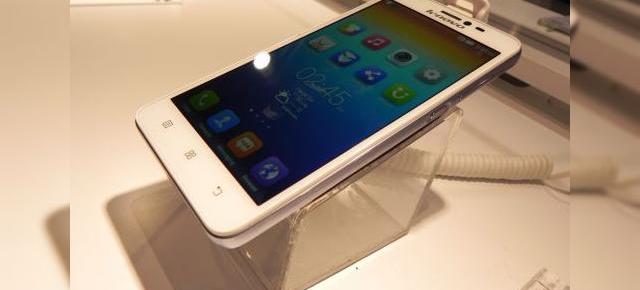 Lenovo S850 hands on preview: telefonul cu carcasă din sticlă face o impresie bună (Retro MWC 2014 - Video)