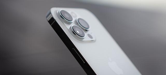 Apple iPhone 14 Pro: Design de iPhone 13 Pro cu extra camera, minus breton