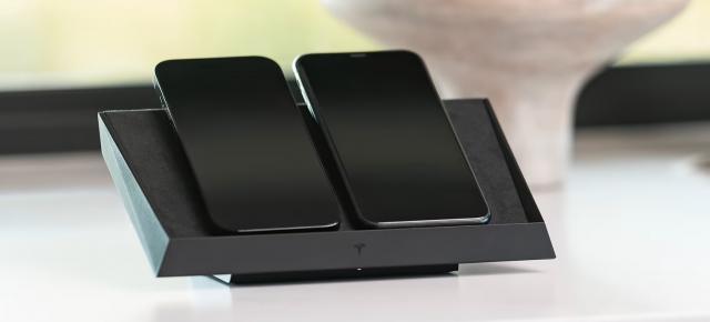 Tesla reușește acolo unde Apple a dat greș; Lansează un încărcător wireless în stil AirPower, ce alimentează 3 dispozitive simultan