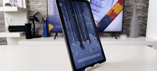 Nokia T21: Display de interior, de canapea, de binging