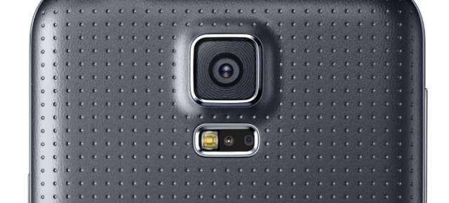 Probleme cu Samsung Galaxy S5! Samsung confirmă un bug al camerei care Îi blochează funcționarea complet