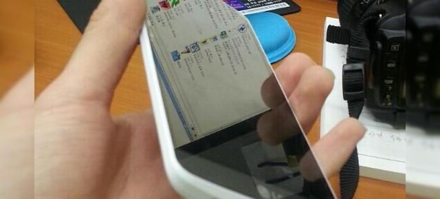 LG G3 apare Într-o serie de fotografii live ce scot la iveală un display cu margini foarte subțiri