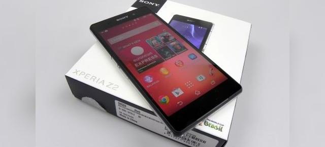 Sony Xperia Z2 Unboxing: cameraphone-ul rezistent la apă revine! (Video)