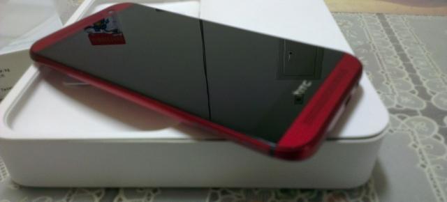 Ambalajul retail a lui HTC One (M8) În versiunea roșie Își face aparția Într-o serie de imagini din Taiwan