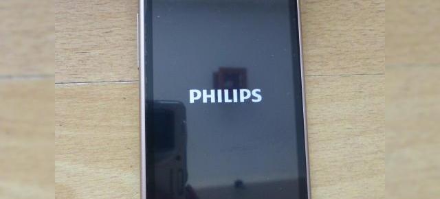 Philips S388, un nou telefon dual SIM accesibil apare În imagini hands on